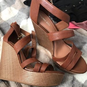Pretty Brown copper Wedges Gianni Bini